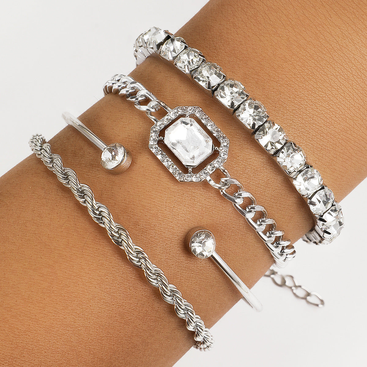 4-Piece Shine Bohemian Design Bracelet Set