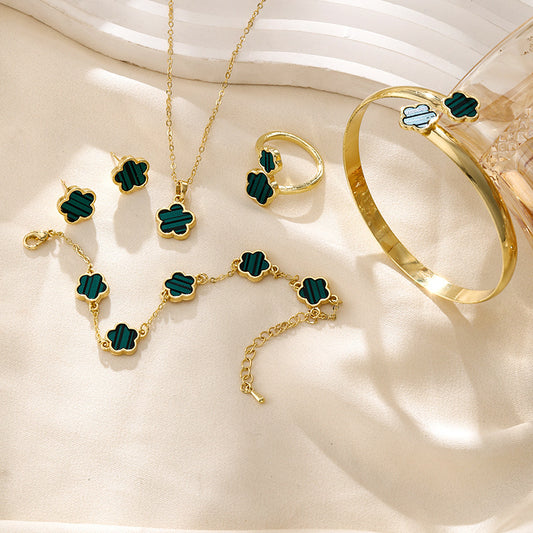 Golden Bloom Jewelry Set – Bracelet, Necklace, Ring & Earrings