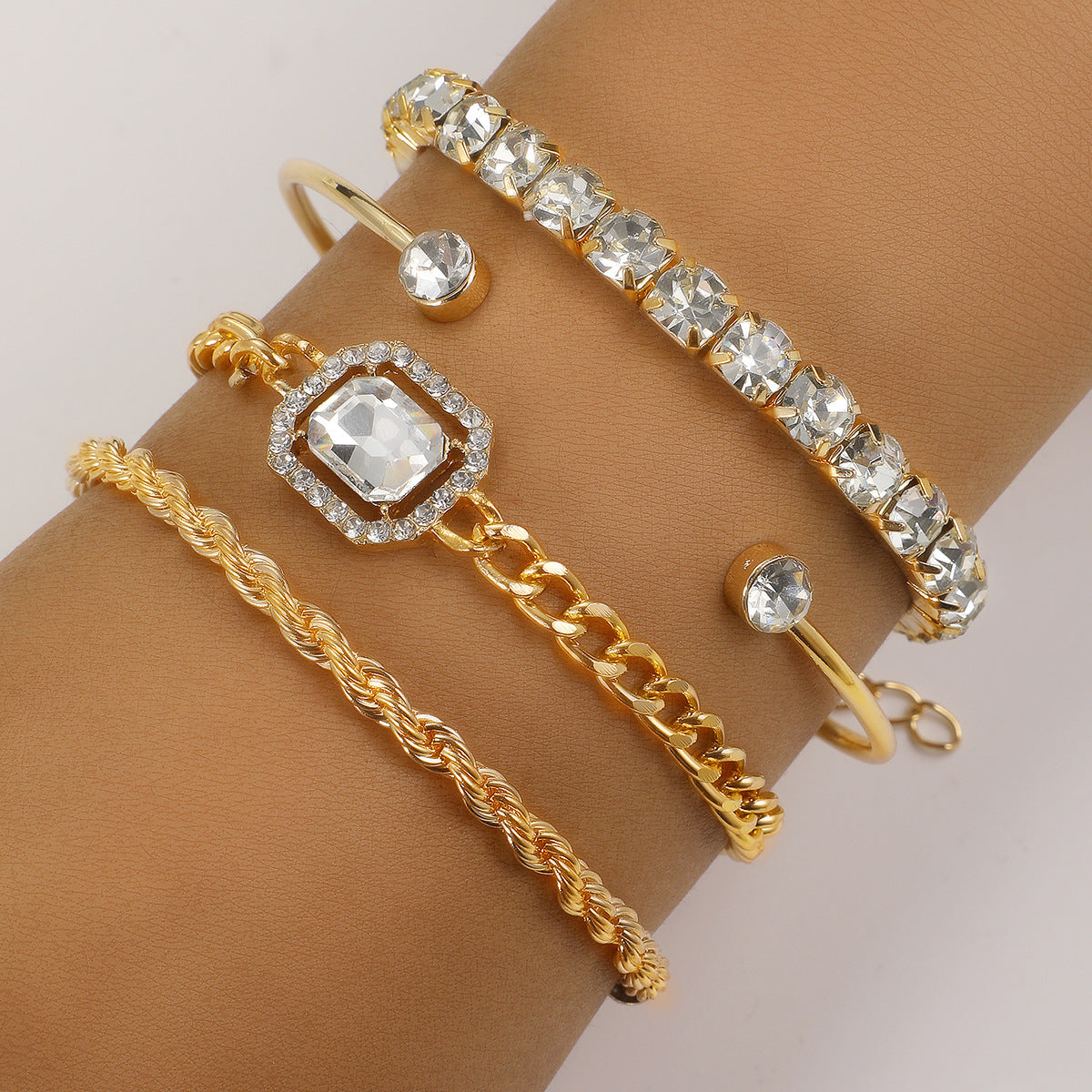 4-Piece Shine Bohemian Design Bracelet Set