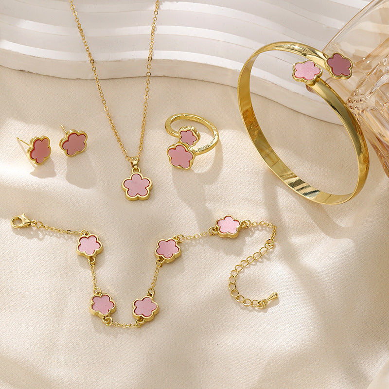 Golden Bloom Jewelry Set – Bracelet, Necklace, Ring & Earrings